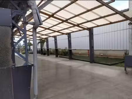 cambaie : entrepots et locaux commerciaux de 811 m2 sur 2292