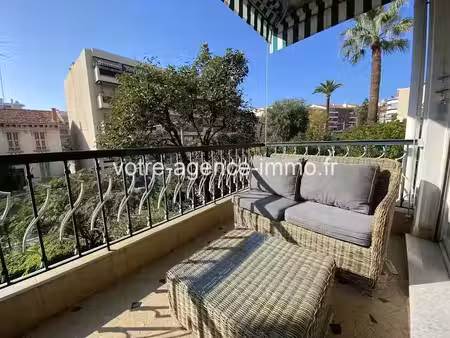 location meublée appartement 3 pièces 70.5 m² à nice (06000)  1 353 €