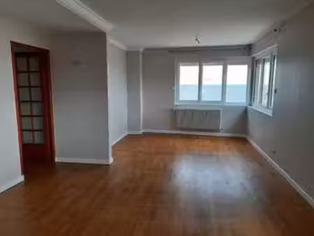 location appartement 5 pièces bord de mer à langrune-sur-mer (14830) : à louer 5 pièces bo