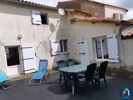 location maison au boupère (85510) : à louer / 79m² le boupère