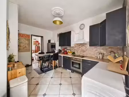 location appartement 2 pièces 51.22 m² à reims (51100)  850 €