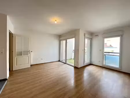 location appartement 3 pièces 63 m² à reims (51100)