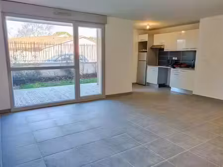 location appartement 2 pièces 71 m² à toulouse (31000)  884 €