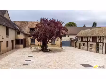 région de houdan - ancienne ferme du xviiiè siècle  un domaine de caractère aux portes de 