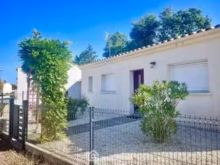 vente maison à saint-vincent-sur-jard (85520) : à vendre / 70m² saint-vincent-sur-jard