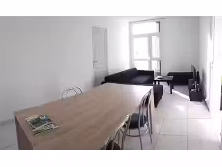location meublée appartement 1 pièce 80 m² à lyon 8ème (69008)  465 €