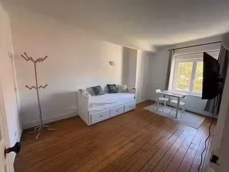 location meublée appartement 1 pièce 29 m² à reims (51100)  585 €