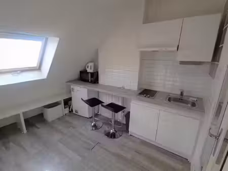 location meublée appartement 1 pièce 10 m² à paris 10ème (75010)  675 €