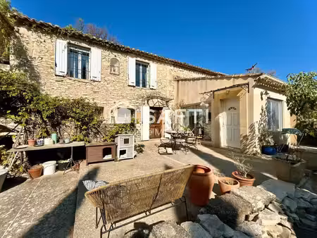 corps de ferme en pierre avec 4000m2 de terrain