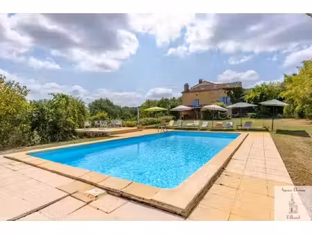 2 maisons en pierre avec piscine et dépendances