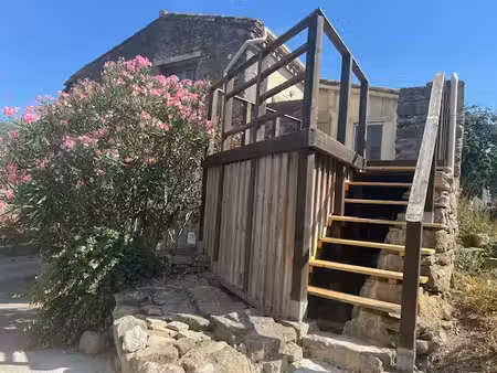 une jolie maison de village rénovée avec terrasse ensoleillée
