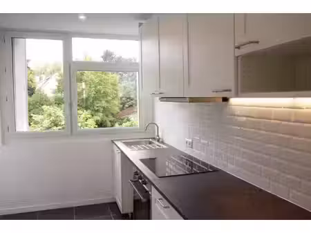 le pecq - appartement 3 pièces bon état