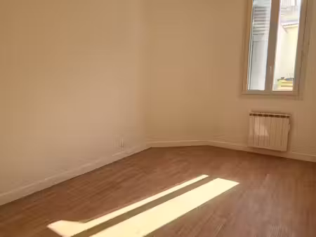 appartement 3 pièces 45.13m2 au rez de chaussée - provins.