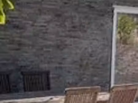 charmant deux pièces rénové avec balcon