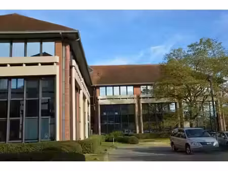 nice office for rent