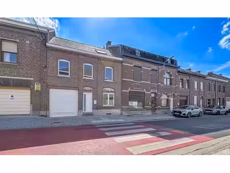 jolie maison 2f avec grande et agreable parcelle de jardin