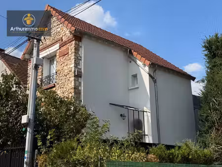 eaubonne – maison familiale meublée de 5 pièces avec terrasse