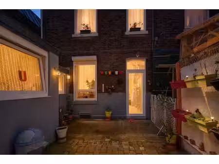 maison 2ch avec terrasse! bon etat!