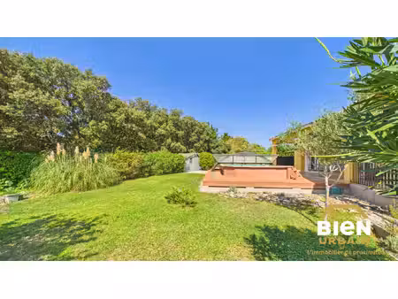 villa de plain pied sur belle parcelle paysagée