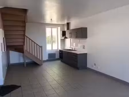 location maison 2 pièces 52.91 m² à villemareuil (77470)  760 €