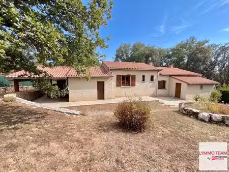 maison 5 pièces sur plus de 8000m² de terrain