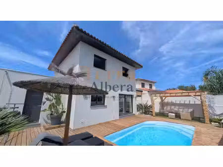 villa contemporaine avec vue sur les albères