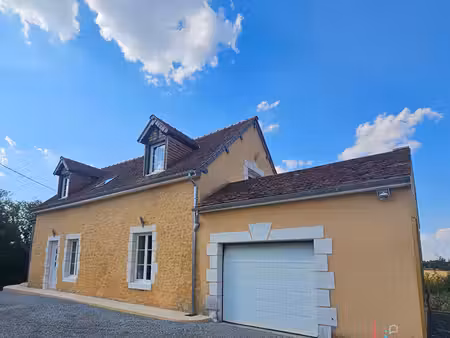 maison de campagne pezé-le-robert