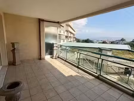 location appartement 3 pièces 72.53 m² à gex (01170)  1 600 €