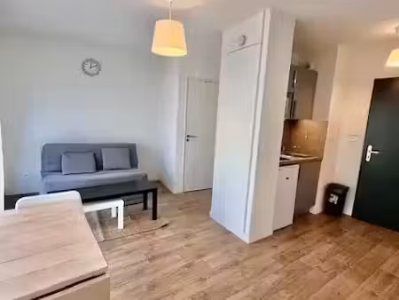 location appartement 1 pièce 21.5 m² à troyes (10000)  500 €