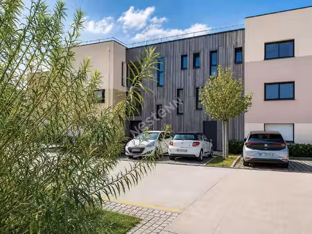 à vendre / appartement t3 récent de 63 m² avec balcon plein sud et parking / vern-sur-seic