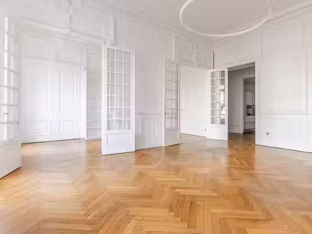 location bureaux 125 m² à 495 m²