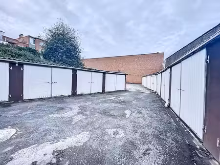 nopportunité d'investissement! un grand lot de 23 box de ga