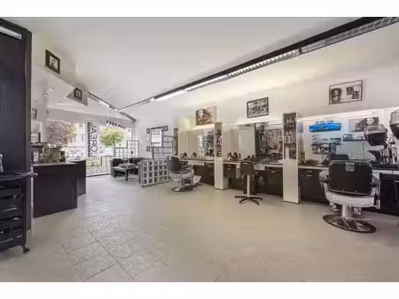 commercieel handelspand van 90 m² op toplocatie in borger...