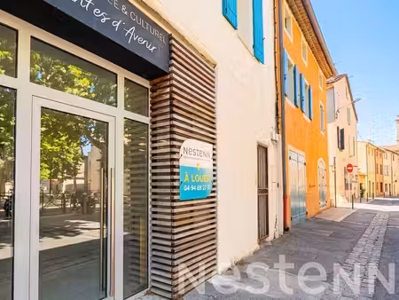 local commercial saint maximin la sainte baume 3 pièces 76 75 m2