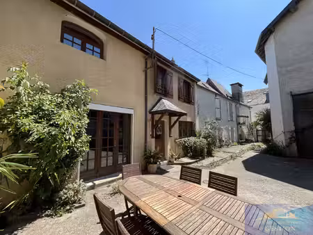 ensemble immobilier à fort potentiel en centre-ville d'argel