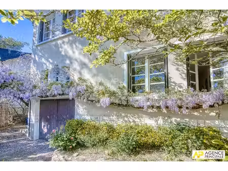 le chesnay parc aubert - maison ancienne 130 m² habitables sur parcelle d'environ 400 m²