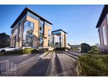 bureau de haute qualité de 316 m² dans un emplacement de ...