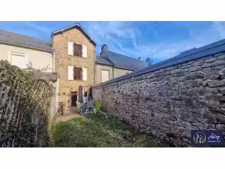 location meublée maison 4 pièces 65 m² à neuvic (19160)  600 €