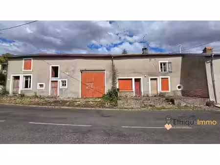 maison de campagne à rénover entièrement avec grange et jardi
