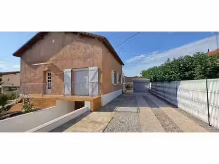 maison individuelle 95 m²  terrain clos 720 m²