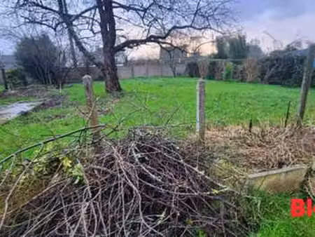 vente terrain à dinan (22100) : à vendre / 655m² dinan