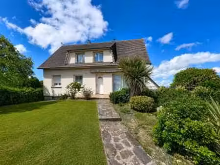 vente maison à isigny-le-buat (50540) : à vendre / 153m² isigny-le-buat