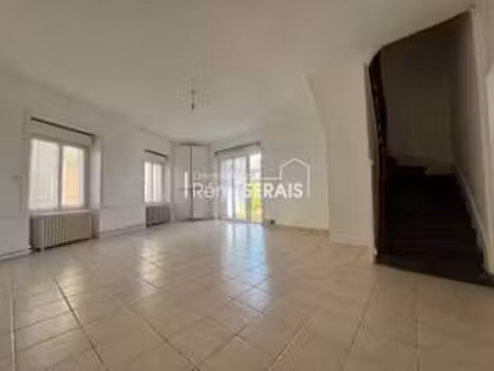 vente maison à vassy (14410) : à vendre / 140m² vassy