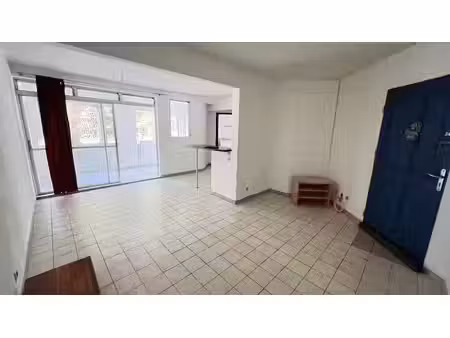 schoelcher : appartement t2 à vendre sur terreville