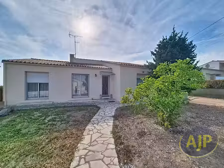 maison montaigu vendee 4 pièce(s) 120 m2