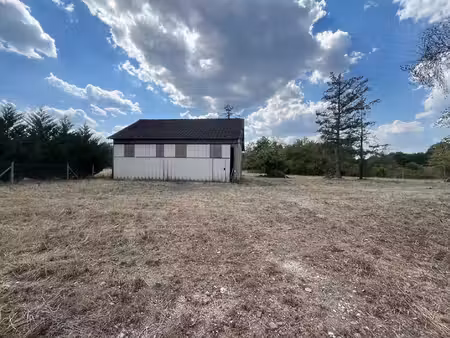 local / entrepôt avec grand terrain brinon-sur-sauldre