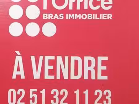 vente bureaux et commerces à nieul-le-dolent (85430) : à vendre / 250m² nieul-le-dolent