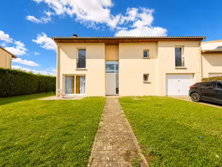 location maison 5 pièces 144m² mazerolles 86320