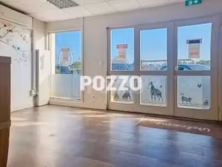 location bureaux et commerces à honfleur (14600) : à louer / 67m² honfleur