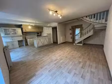 location appartement 4 pièces à broons (22250) : à louer 4 pièces / 83m² broons
